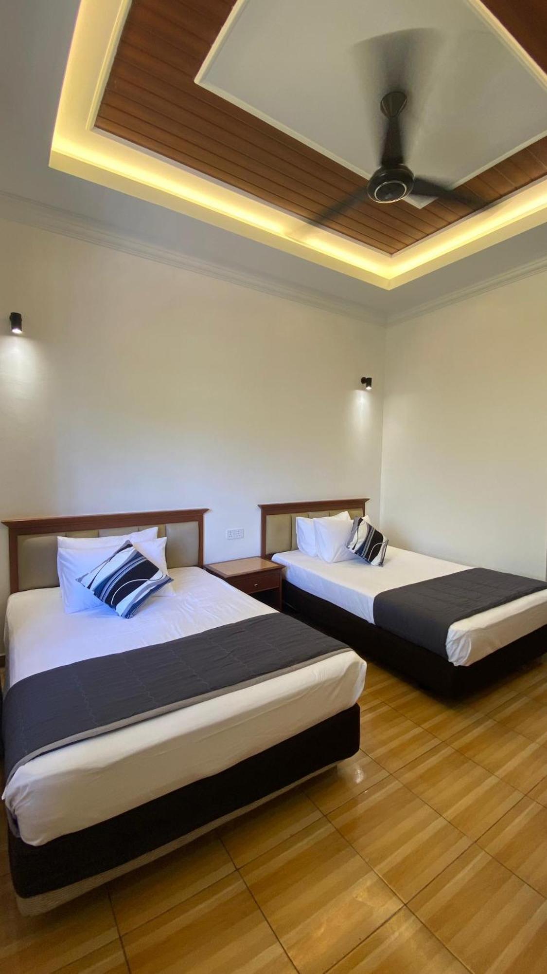 Eleven25 Roomstay Dungun Exterior photo
